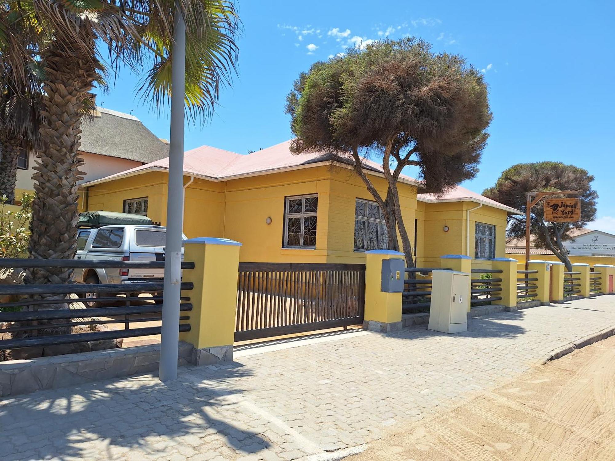 Japie'S Yard Wanderer'S Inn Swakopmund Exterior foto